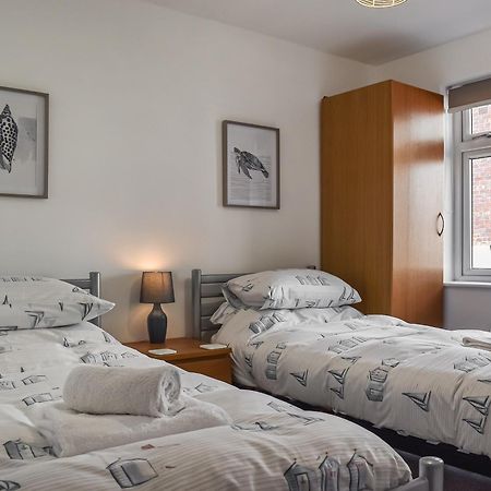Seaside Haven Villa Whitby Bagian luar foto